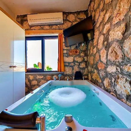 Deniz Manzarali Tas Uyku 2 Villa Seydiler